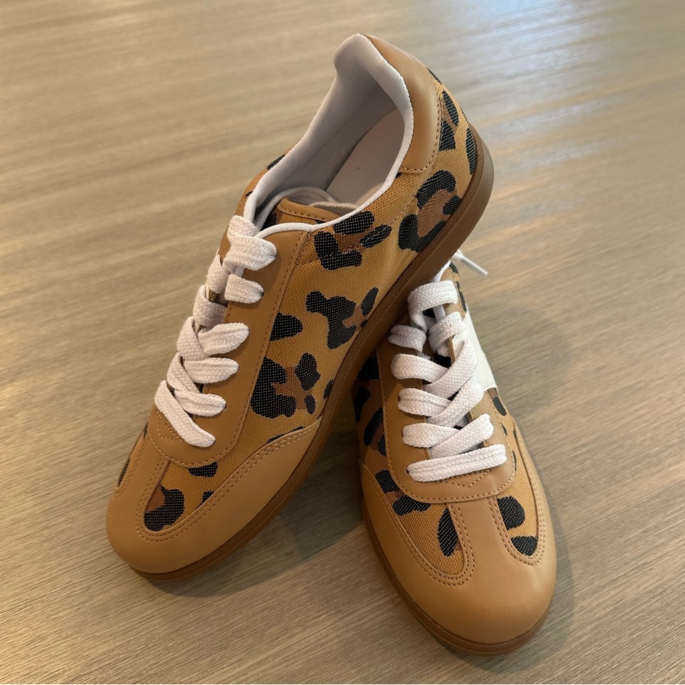 Animal print sneakers - leopard